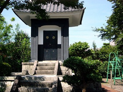 img0008.jpg